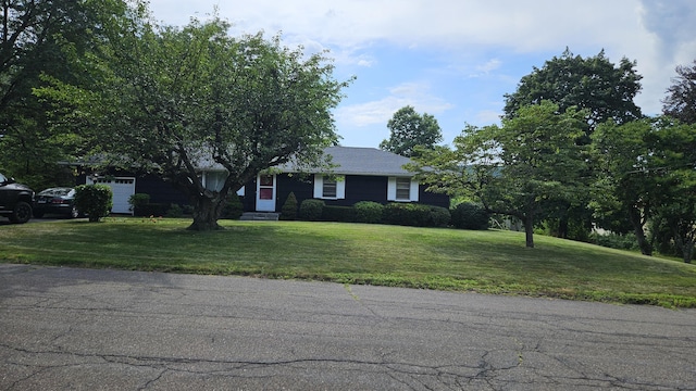 4 Foothills Way, Bloomfield, CT 06002 - photo 1