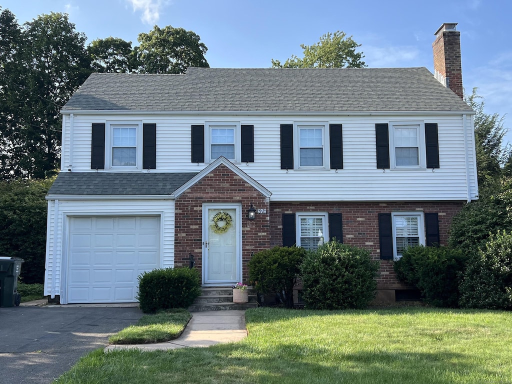 92 Ledgewood Rd, West Hartford, CT 06107 - photo 1
