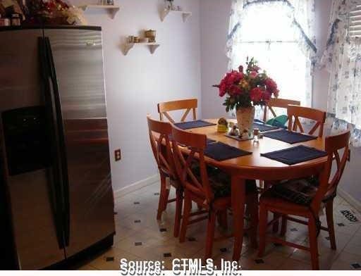 167 Old Foxon Rd Unit B-21, New Haven, CT 06513 - photo 5