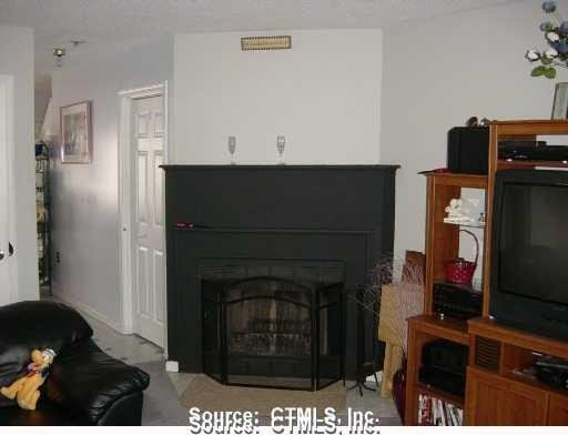 167 Old Foxon Rd Unit B-21, New Haven, CT 06513 - photo 6