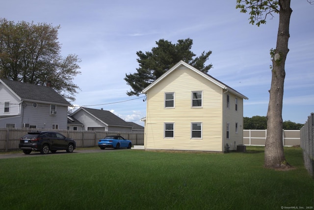 588 N St, Windsor Locks, CT 06096 - photo 1