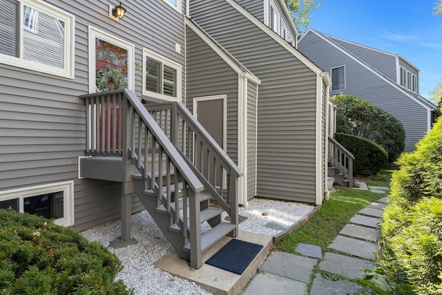 421 Glenbrook Rd Apt 8, Stamford, CT 06906 - photo 2