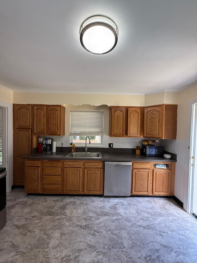 1135 Hamilton Ave, Waterbury, CT 06706 - photo 9