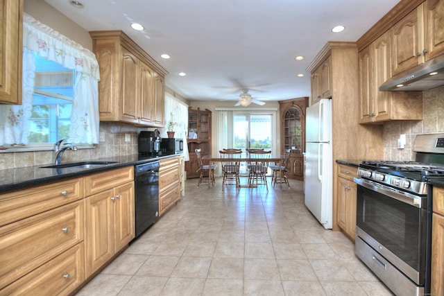 42 Hickory St, Trumbull, CT 06611 - photo 21