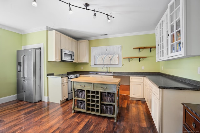 91 Bellevue Ave, Bristol, CT 06010 - photo 15
