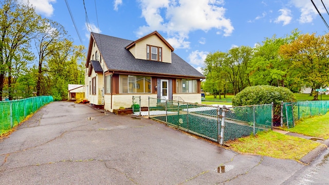 49 Gilbert Ave, Bloomfield, CT 06002 - photo 1