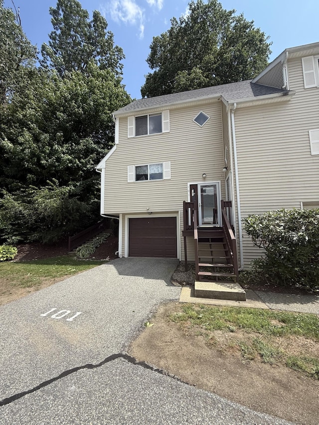 61 Perry St Unit 101, Putnam, CT 06260 - photo 1
