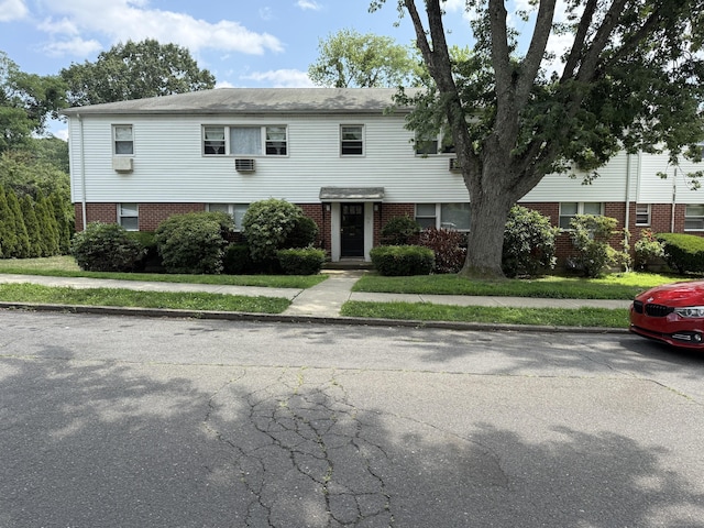 72 Cherry Hill Dr Unit 1A, Bridgeport, CT 06606 - photo 1