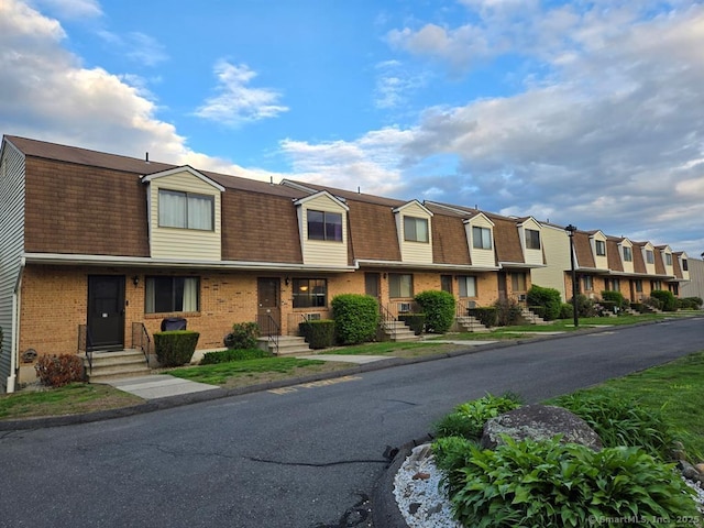 600 Clark Ave Apt 29, Bristol, CT 06010 - photo 2