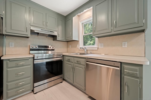 212 Rockwell Ave, Bristol, CT 06010 - photo 2