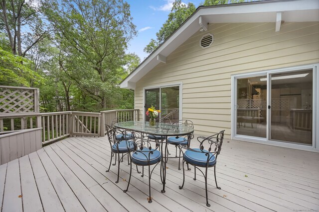 391 Sawmill Rd, Stamford, CT 06903 - photo 32