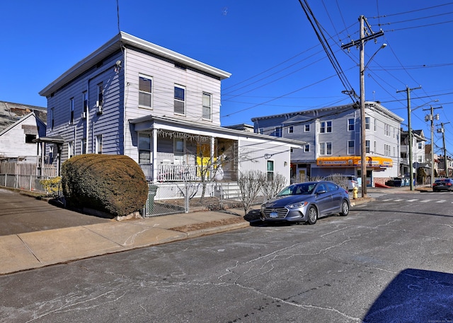 315 Nichols St, Bridgeport, CT 06608 - photo 2