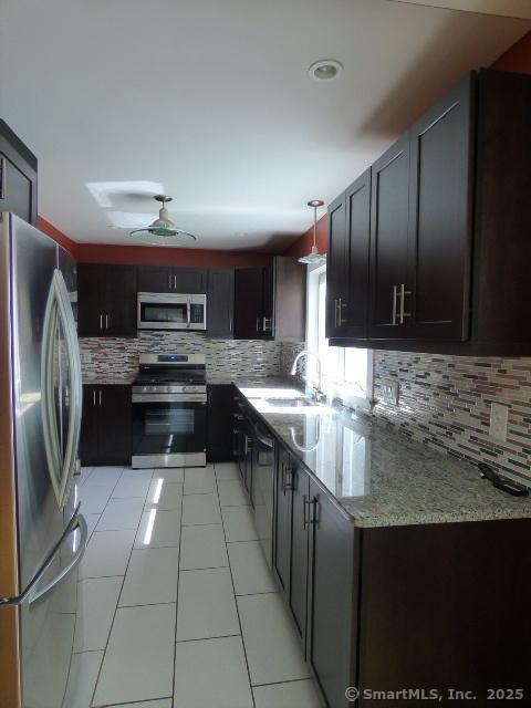 72 Highwood Ave, Southington, CT 06489 - photo 2