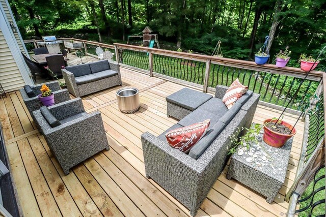 241 Stonegate Dr, Southbury, CT 06488 - photo 5