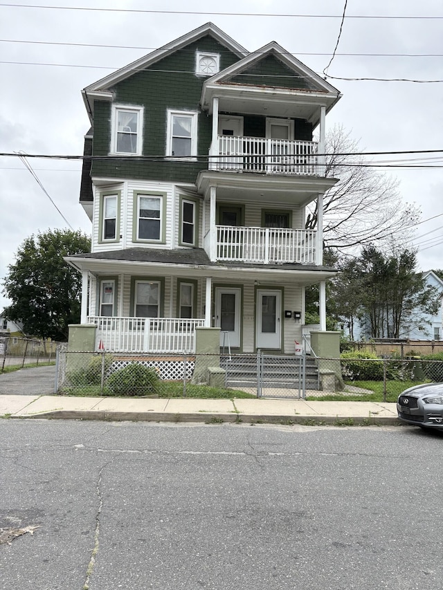 51 Crown St, Waterbury, CT 06704 - photo 1