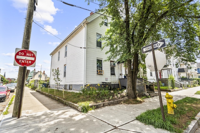 295 Lloyd St, New Haven, CT 06513 - photo 2