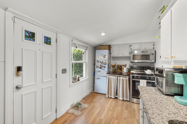 13 Marshall Ave, Trumbull, CT 06611 - photo 4