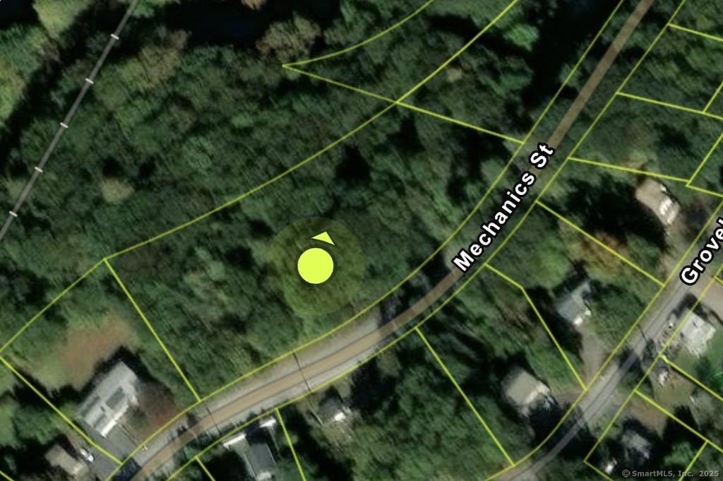 174 Mechanics St, Putnam, CT 06260 - photo 1