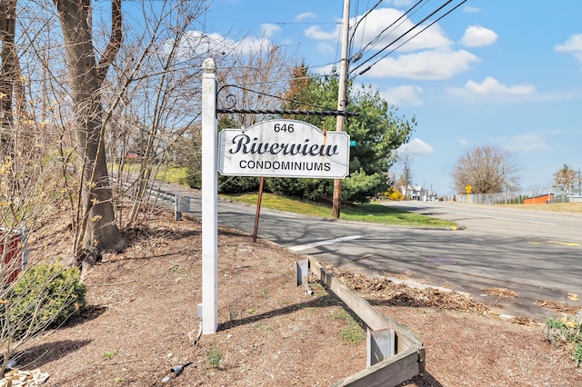 646 Howe Ave Apt 6, Shelton, CT 06484 - photo 1