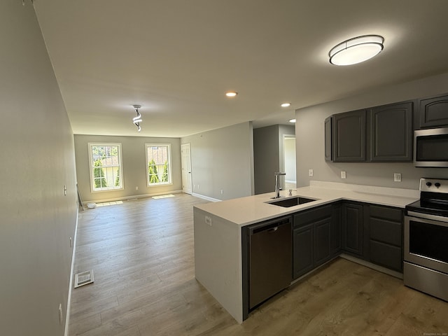136 Meridian St Unit 103, Groton, CT 06340 - photo 4