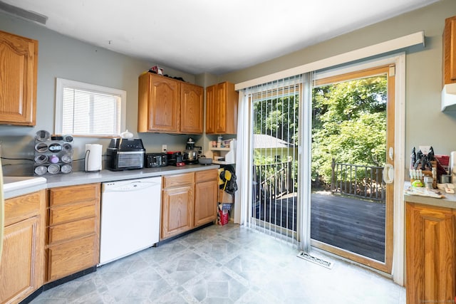 11 Willoughby St, Bristol, CT 06010 - photo 5
