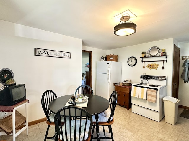 10 Circle Dr, Windsor Locks, CT 06096 - photo 9