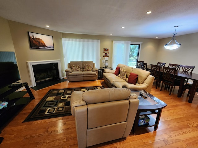 320 Strawberry Hill Ave Apt 15, Stamford, CT 06902 - photo 3