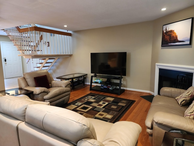 320 Strawberry Hill Ave Apt 15, Stamford, CT 06902 - photo 4