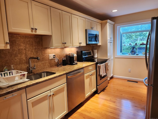 320 Strawberry Hill Ave Apt 15, Stamford, CT 06902 - photo 8