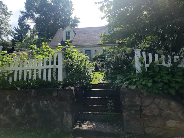 99 Woodbury Ave, Stamford, CT 06907 - photo 8