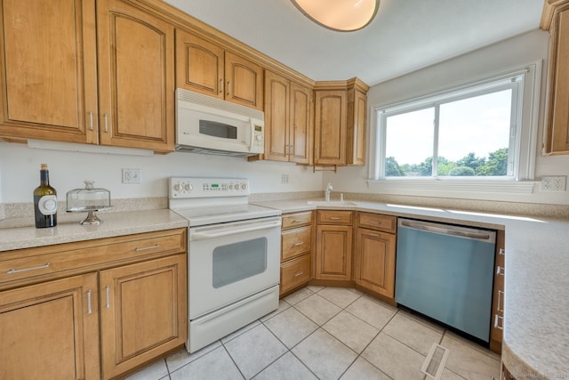592 Mountain Rd Apt A, West Hartford, CT 06117 - photo 15