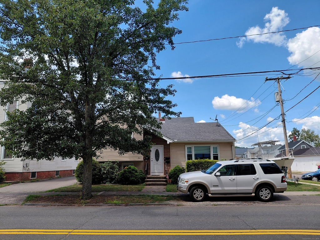 49 S Cherry St, Wallingford, CT 06492 - photo 1