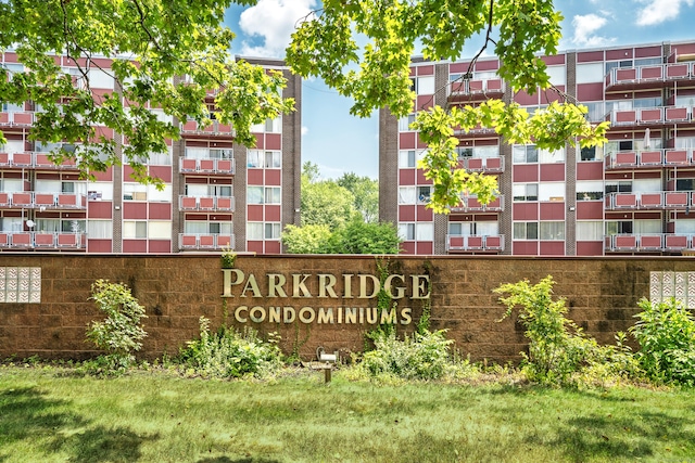 1320 Berlin Tpke Unit 625, Wethersfield, CT 06109 - photo 1