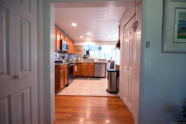 4 Sunrise Ter, Simsbury, CT 06089 - photo 18