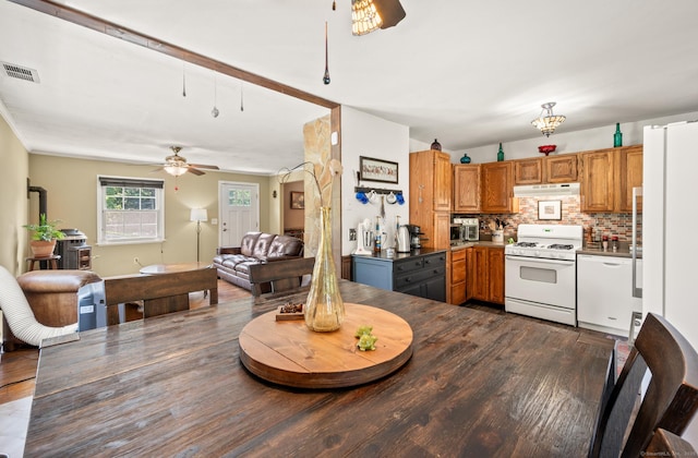 70 Rustling Reed Rd, Naugatuck, CT 06770 - photo 6