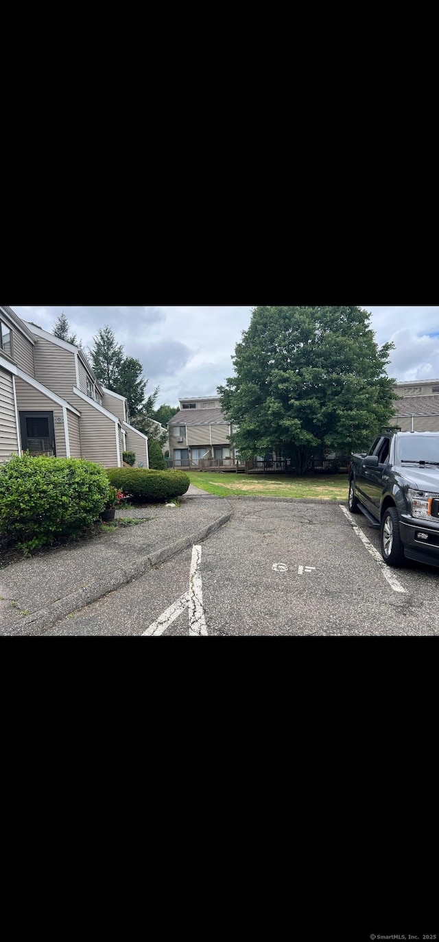 51 Brook St Apt 6A, Naugatuck, CT 06770 - photo 1