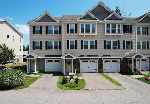 6 Village Xing Unit 6, East Lyme, CT 06357 - photo 1