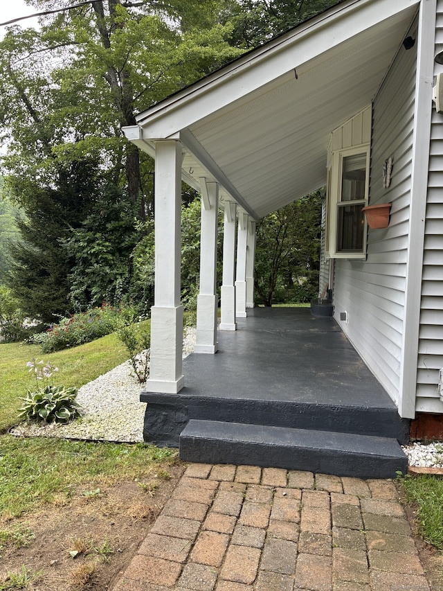 589 New Litchfield St, Torrington, CT 06790 - photo 3