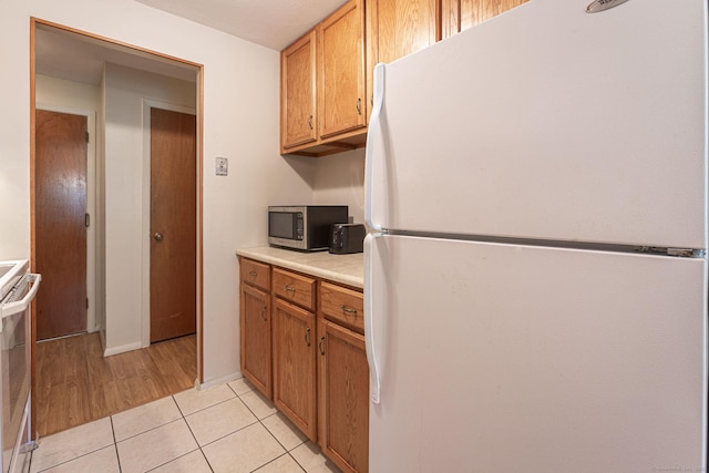 929 Burnside Ave Apt A14, East Hartford, CT 06108 - photo 7