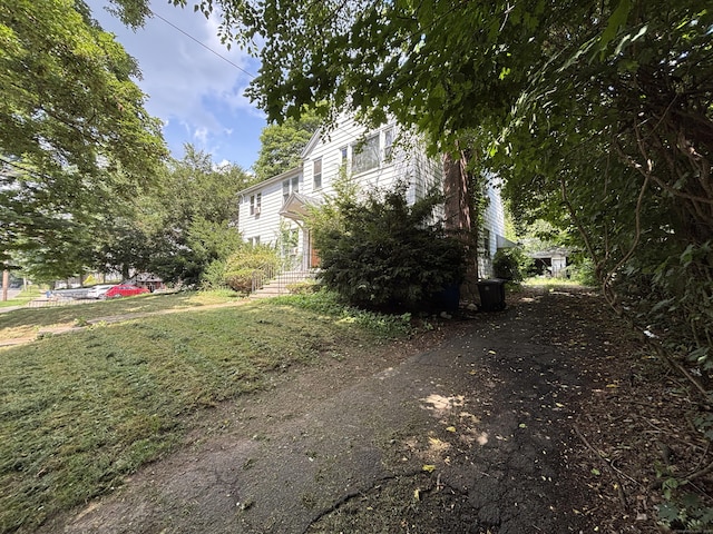 563 Sherman Pkwy, New Haven, CT 06511 - photo 3