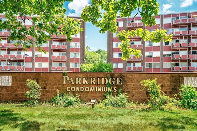 1320 Berlin Tpke Unit 617, Wethersfield, CT 06109 - photo 2