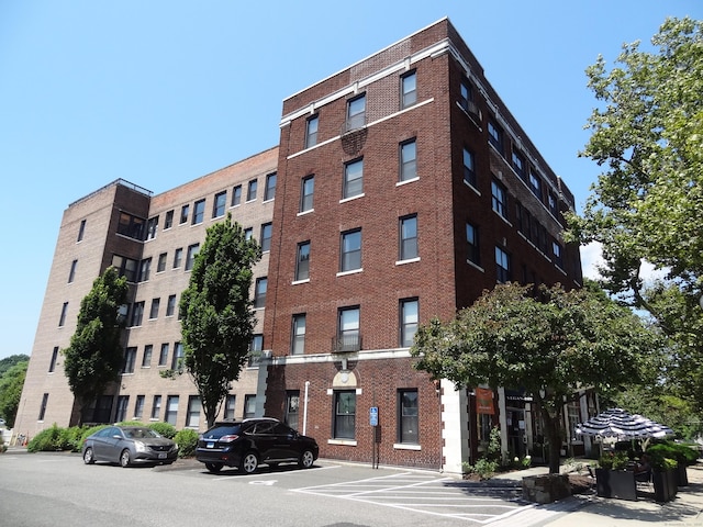 881 Lafayette Blvd Unit 5N, Bridgeport, CT 06604 - photo 1