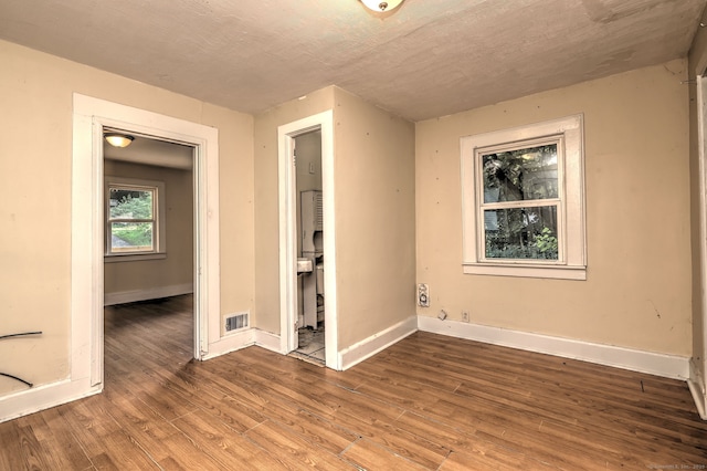 215 Scott St, Naugatuck, CT 06770 - photo 7