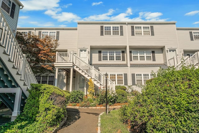 14-1/2 Fairview Ave Unit C7, Norwalk, CT 06850 - photo 2