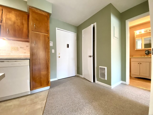 4 Glenwood Ave Apt B3, Norwalk, CT 06854 - photo 6