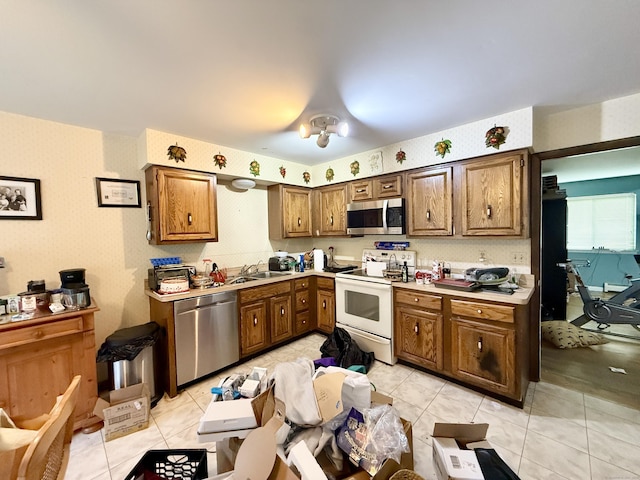 126 Fieldcrest Dr, Ridgefield, CT 06877 - photo 9