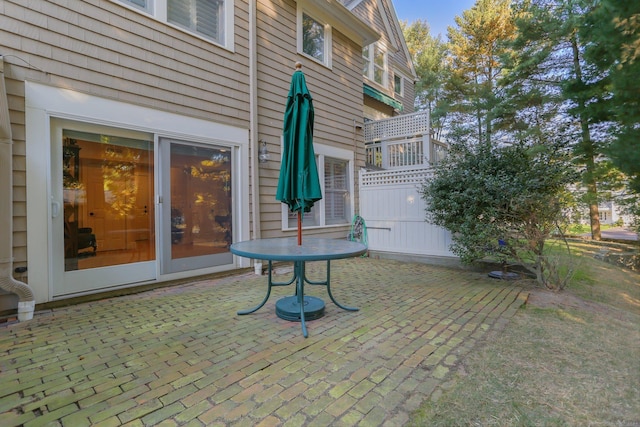 992 S Pine Creek Rd Unit 992, Fairfield, CT 06824 - photo 3