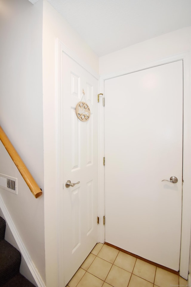 380 Hitchcock Rd Unit 209, Waterbury, CT 06705 - photo 3