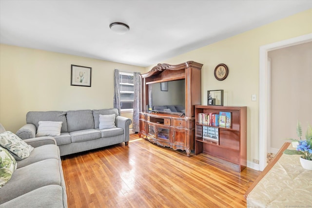 547 Anton St, Bridgeport, CT 06606 - photo 5