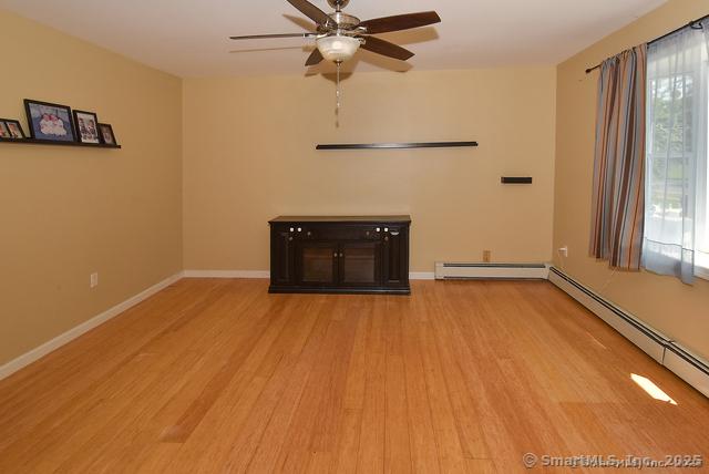 952 Tolland St Unit 952, East Hartford, CT 06108 - photo 3